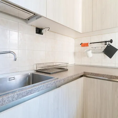 Guesthost - Stylish Flat In Navigli District Apartment Mailand