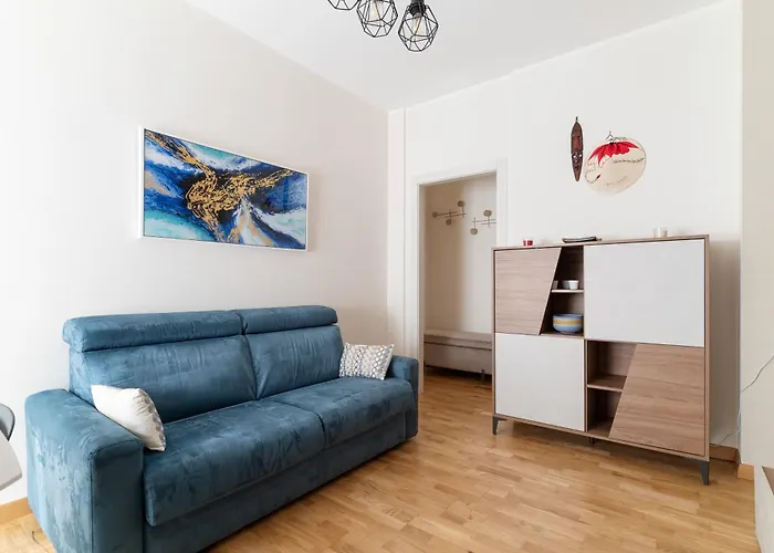 Guesthost - Stylish Flat In Navigli District شقة ميلان